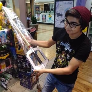 Meet your Posher, Elias